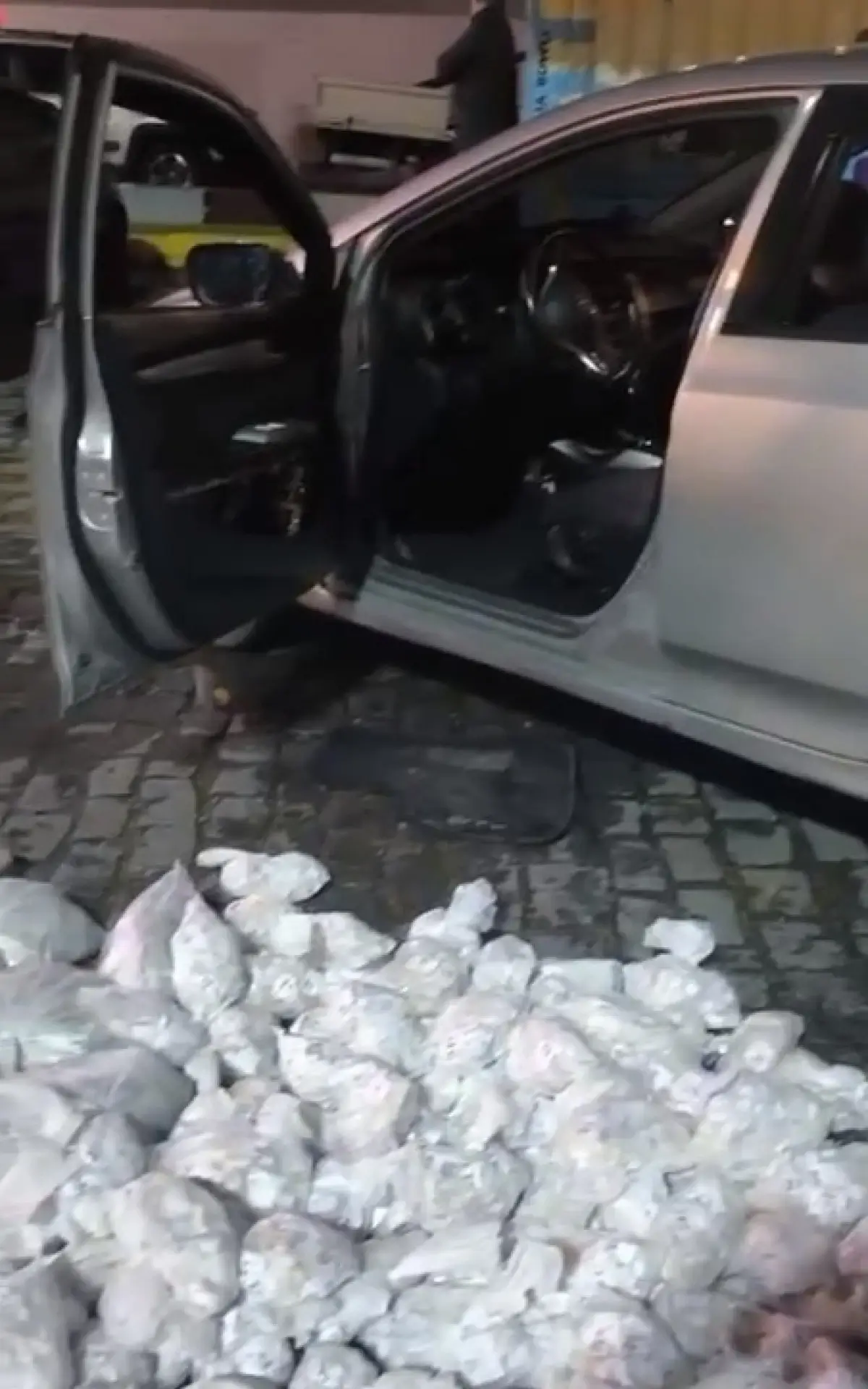 Homem é preso com drogas em Saquarema