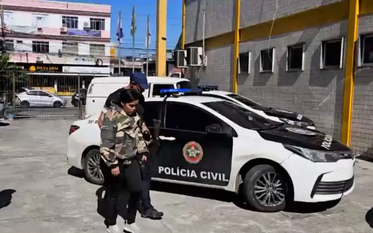 Lara foi conduzida à 39ª DP, na Pavuna