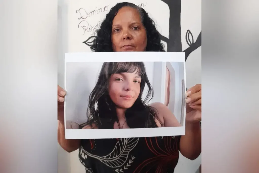 Laryssa, de 14 anos, sumiu a caminho da escola em São Gonçalo