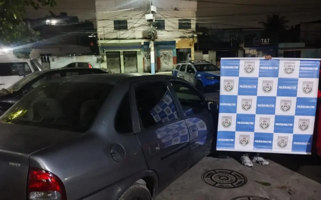 carro roubado em Belford Roxo