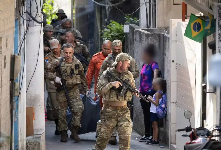 Operação na Ladeira dos Tabajaras