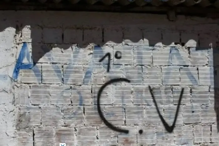 Parede com CV