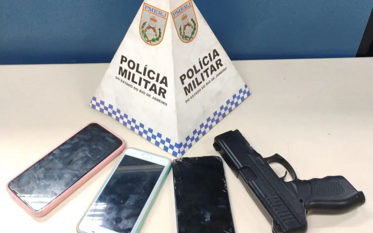 Pistola falsa foi Apreendida