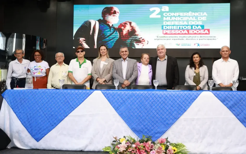 Prefeito Ramon Gidalte e autoridades