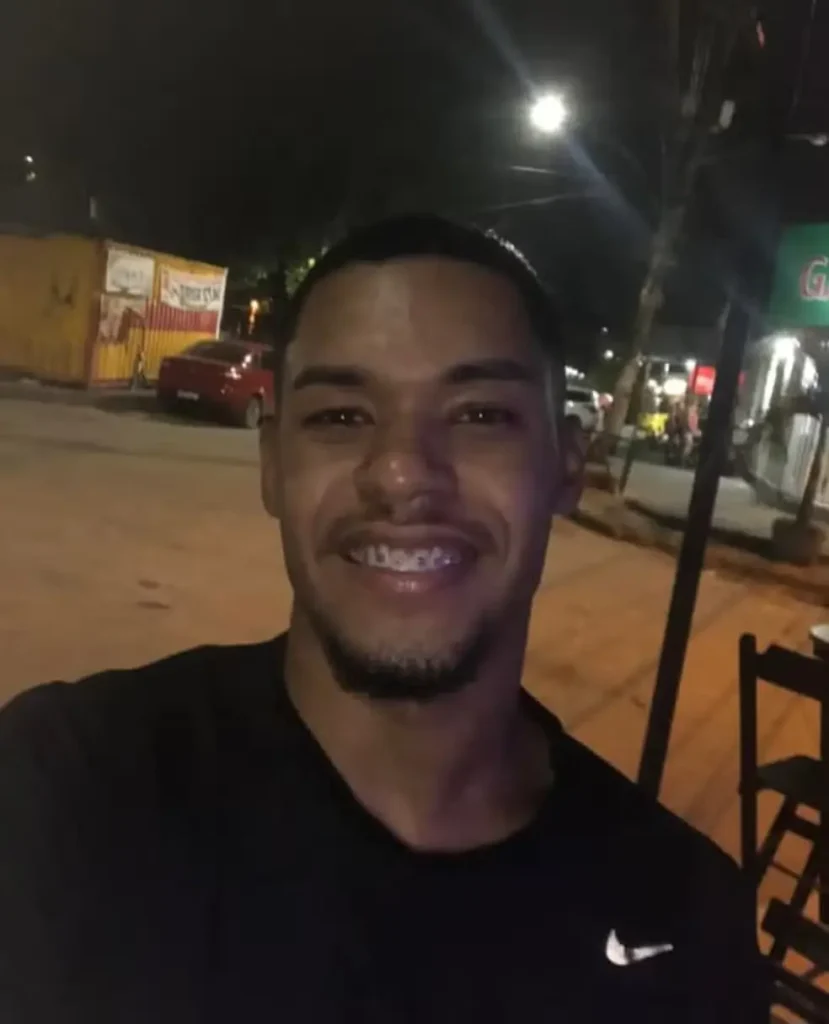 Vitor Luiz dos Santos de Araújo