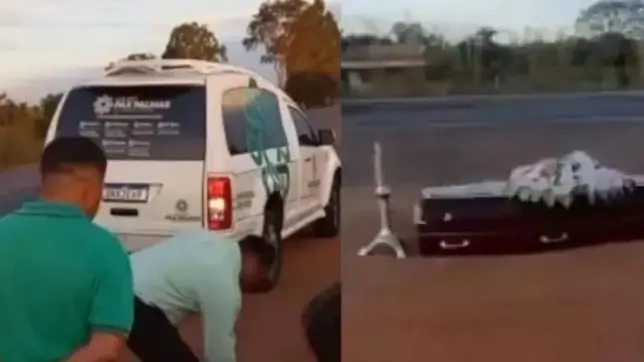 caixão cai de carro