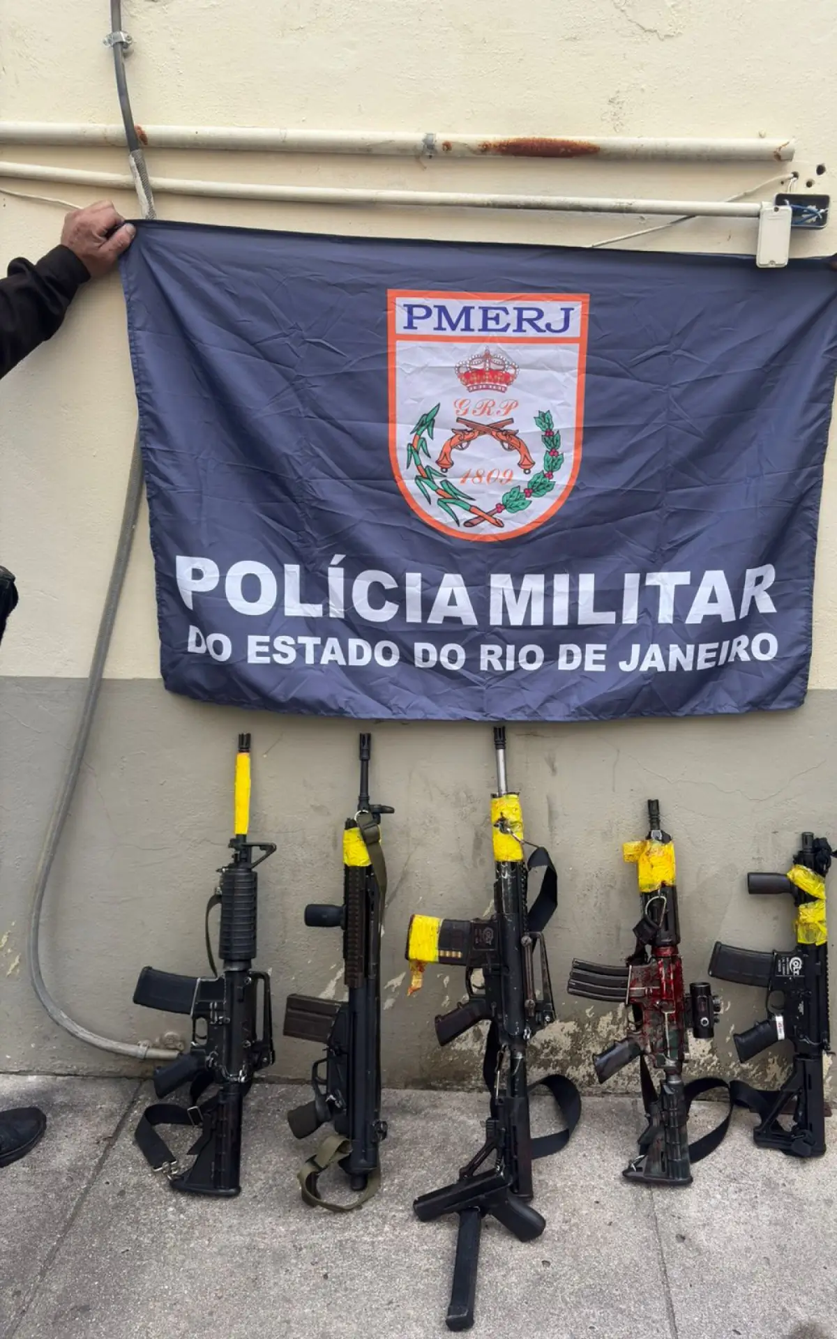 Armas apreendidas pela polícia em vicente de carvalho
