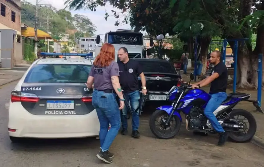 Polícia prende motoboys que fizeram atentado a bomba contra idosos em Barra do Piraí