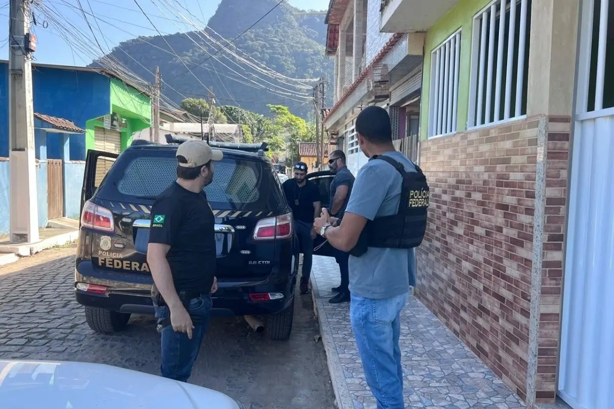Operação da Polícia Federal em Macaé