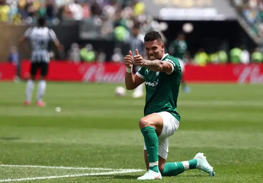Gol de Paulinho