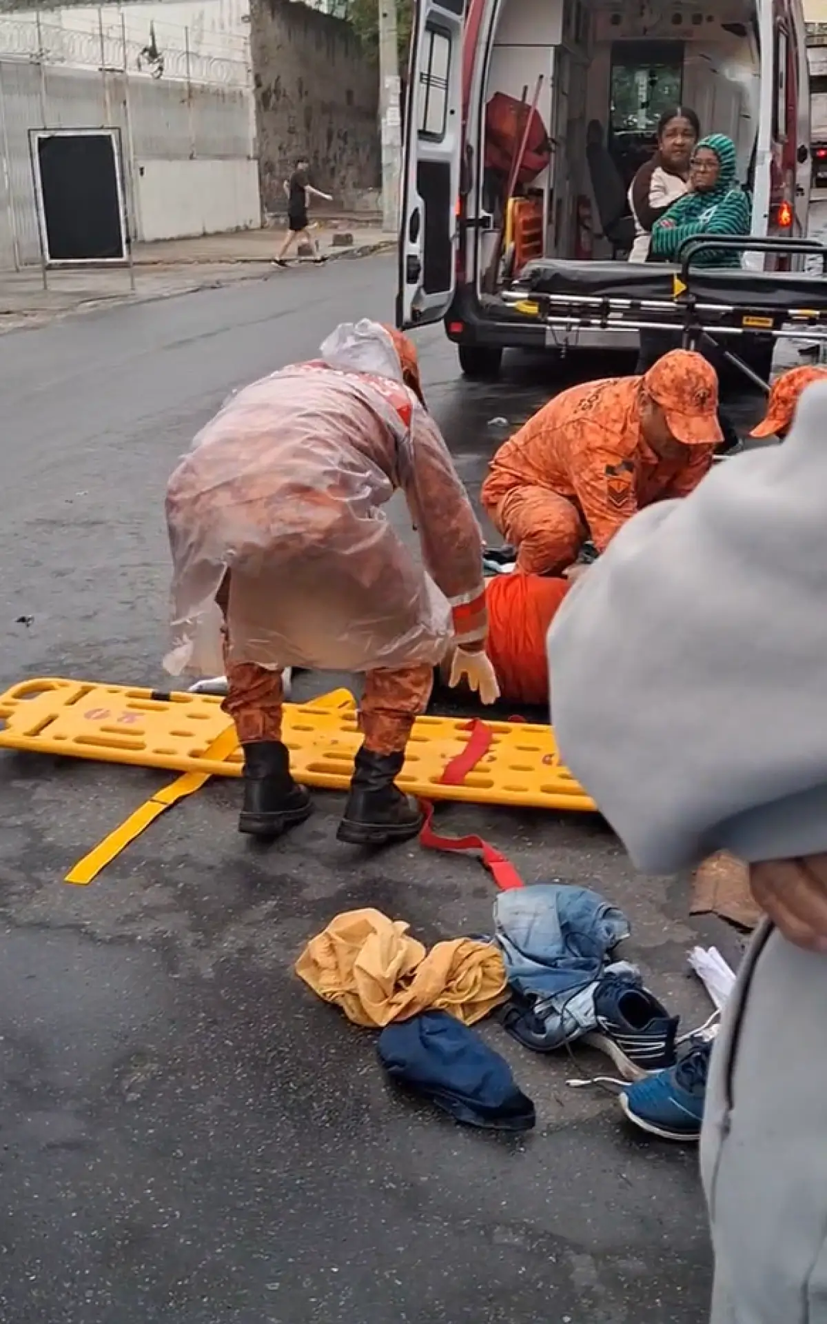 Tentativa de assalto termina em surra dentro de barbearia em Alcântara
