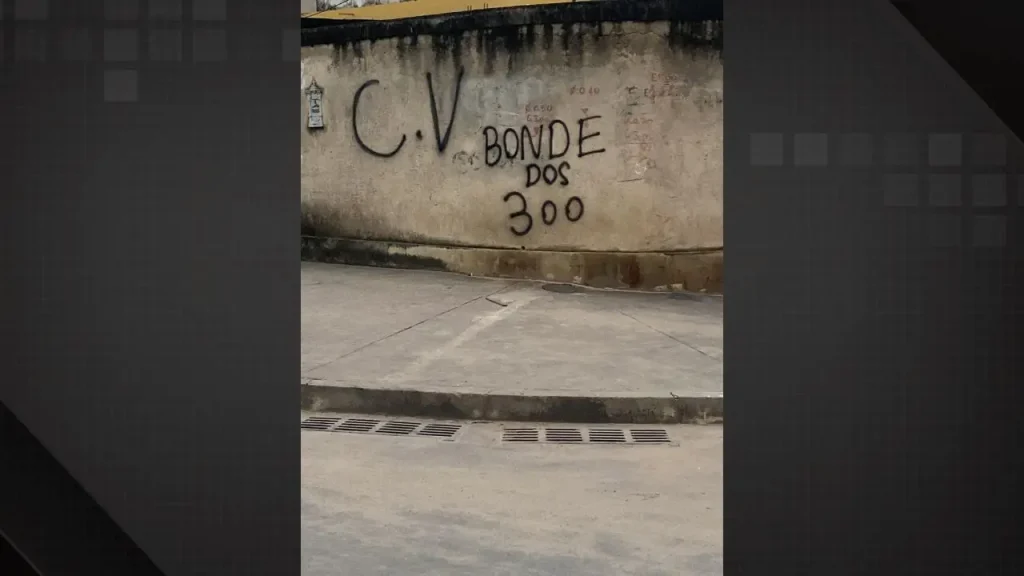 Bonde dos 300