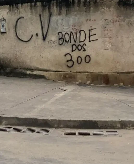 Bonde dos 300