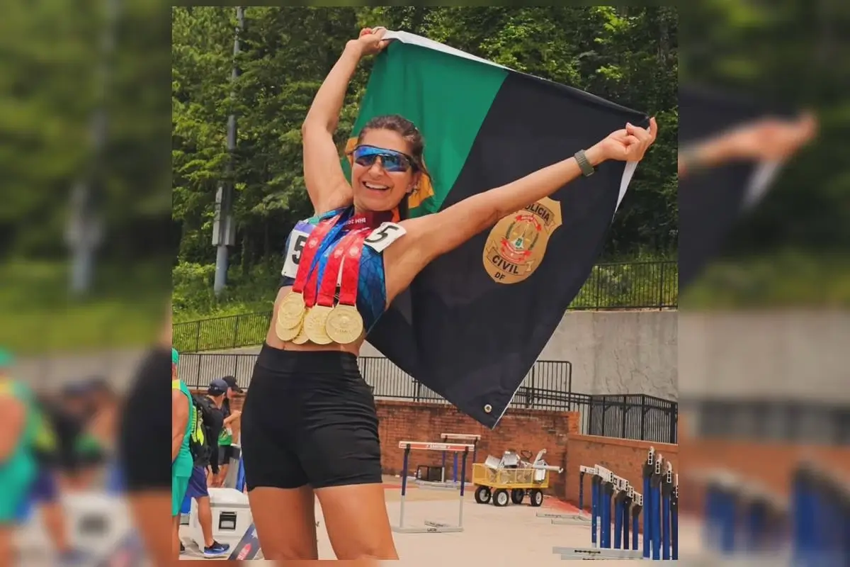 Dênia Coelho,