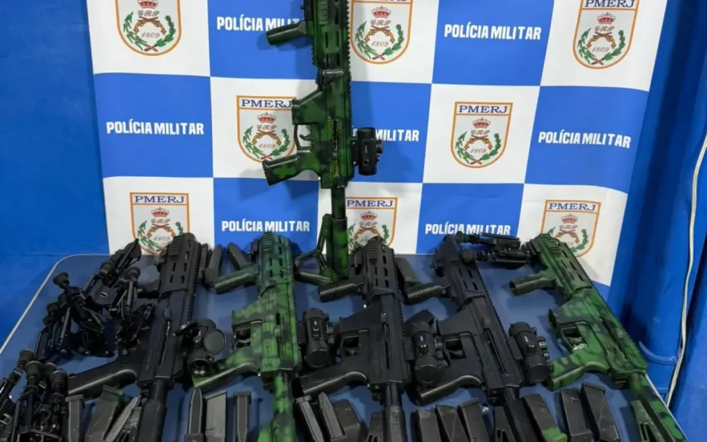 Material apreendido por policiais do BPTur