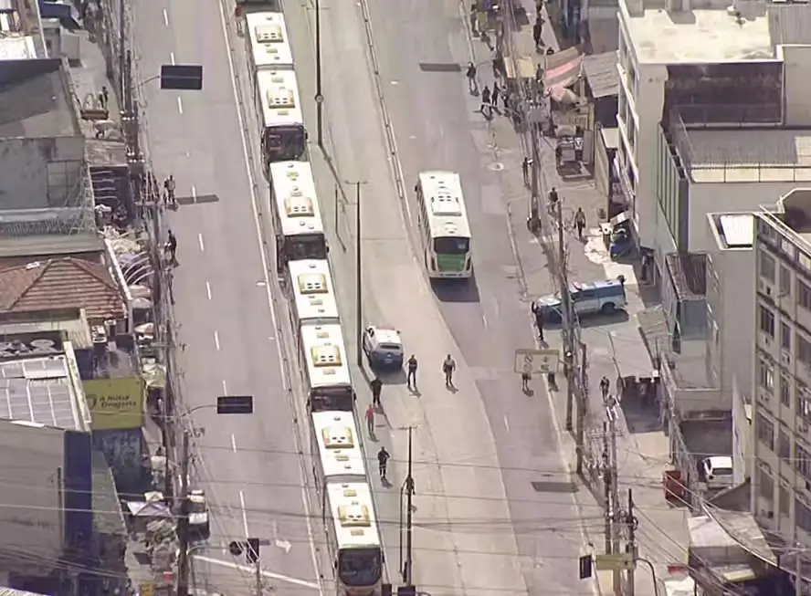 Ônibus sequestrados em Madureira