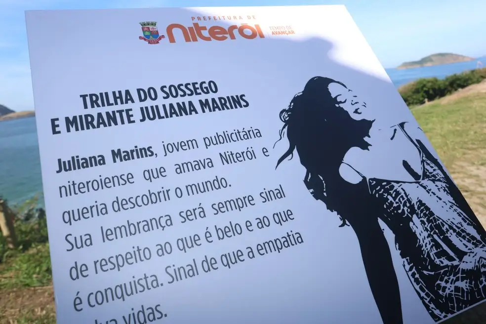 Placa do Mirante Juliana Marins