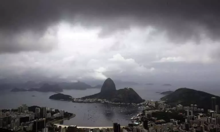 Rio com Chuva