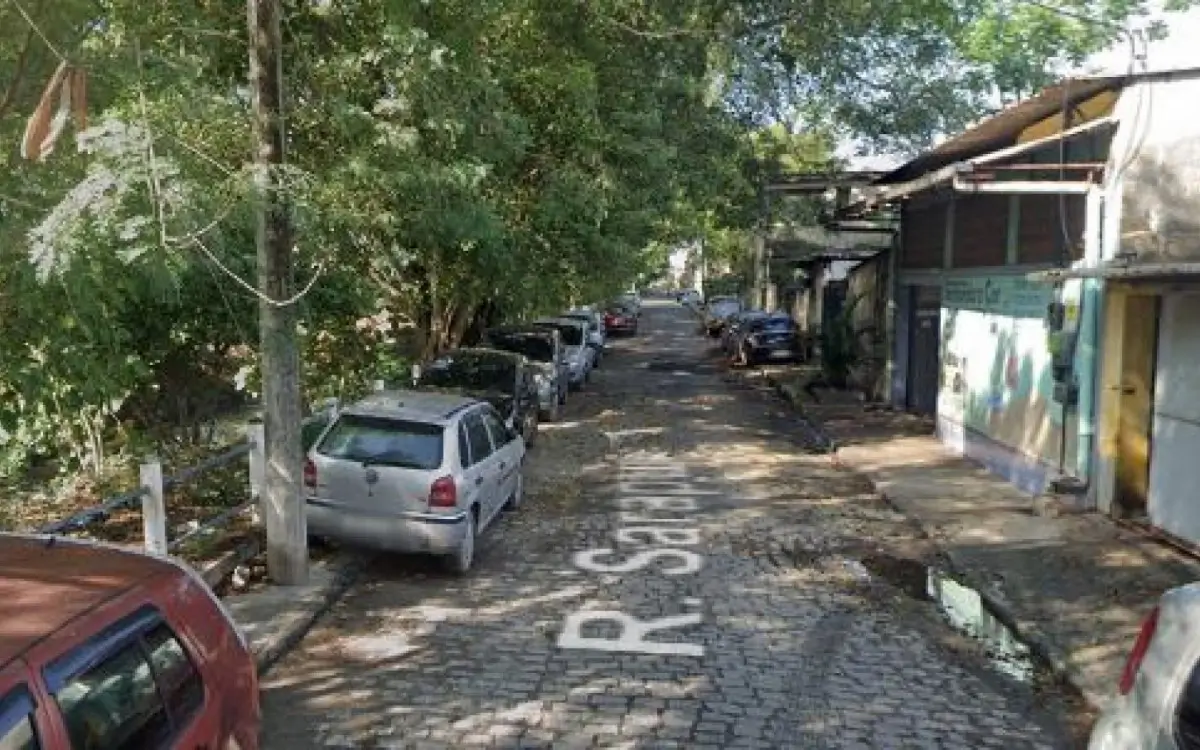 Rua Sarapuí, em Bangu