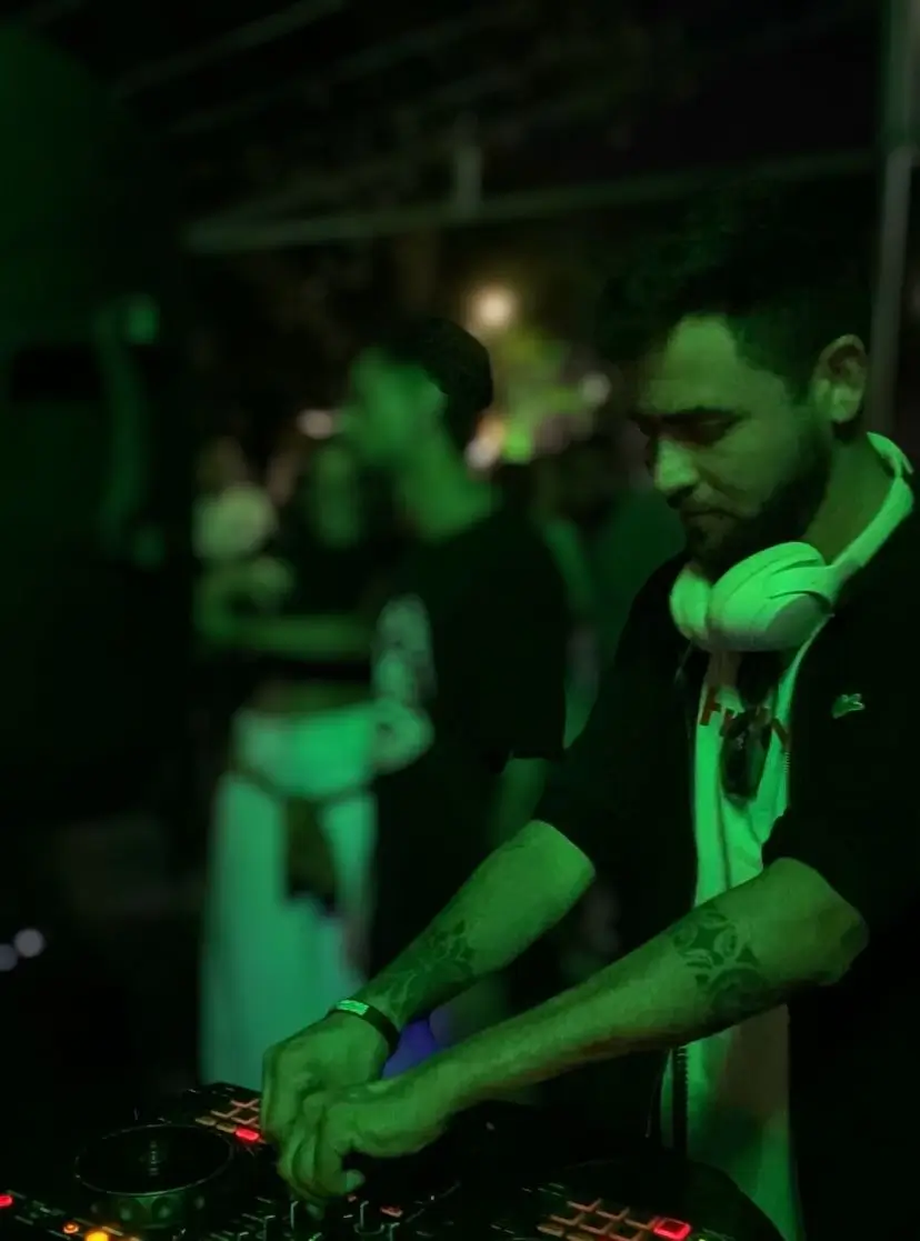 Zander DJ