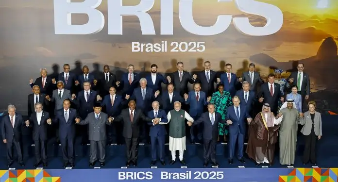 Brics encerra cúpula no Rio
