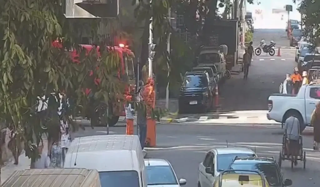 A Defesa Civil foi acionada para o local