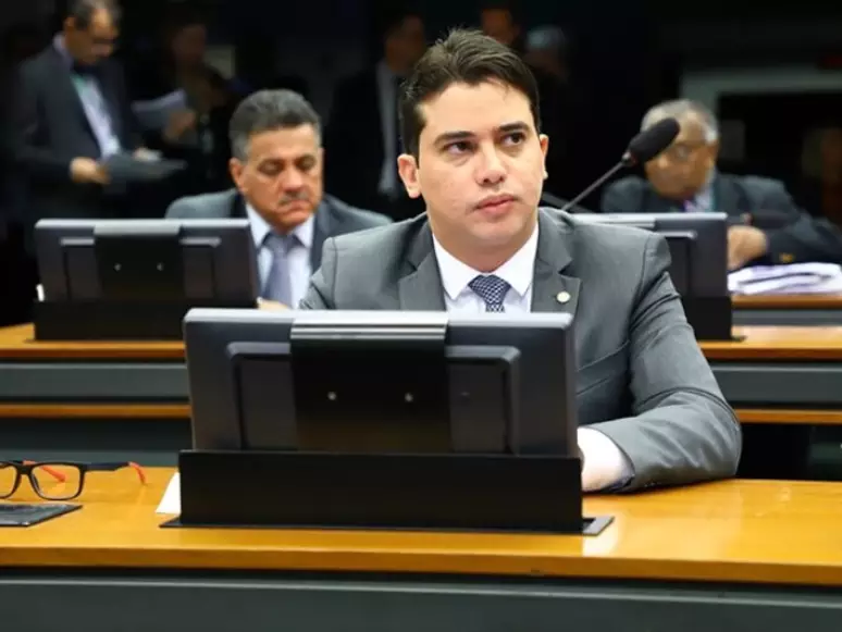 Deputado Junior Mano