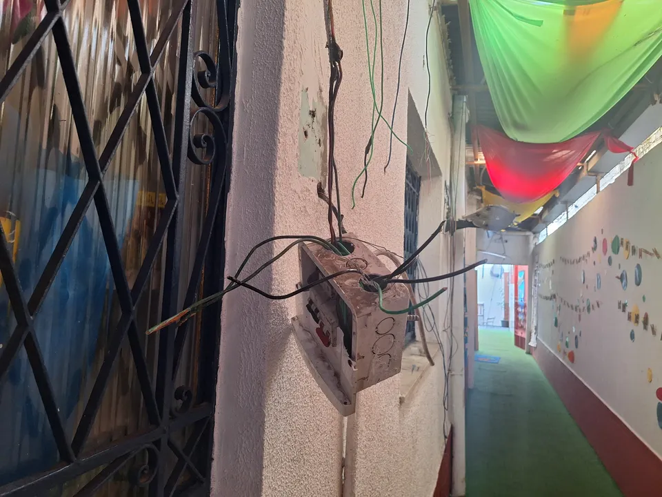 escola furtada no Vila Lage em São Gonçalo