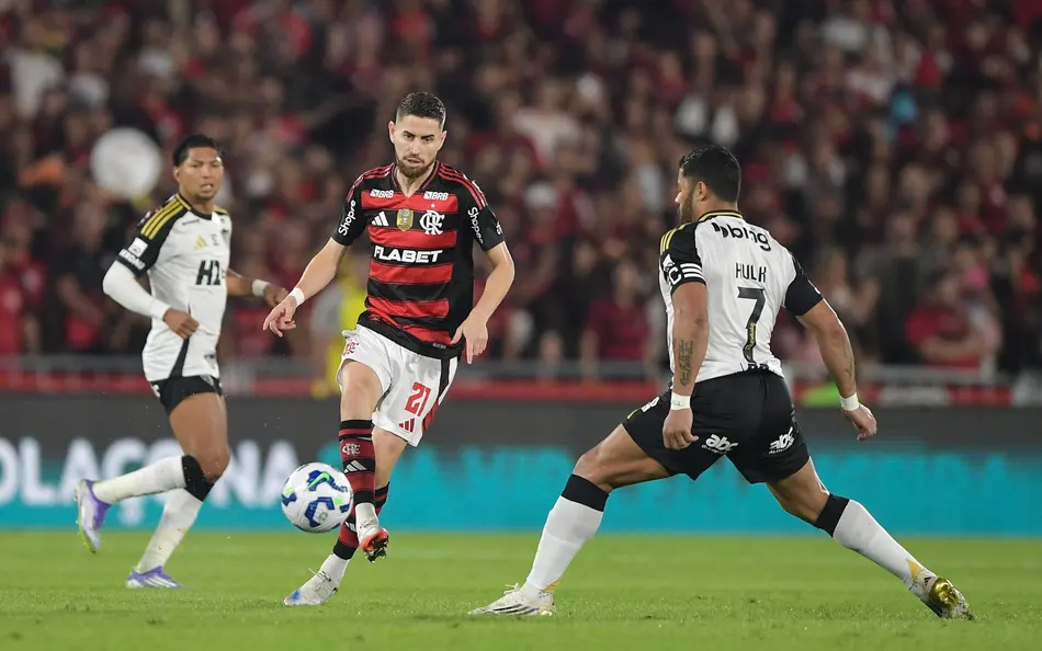 Flamengo vence Atlético-MG