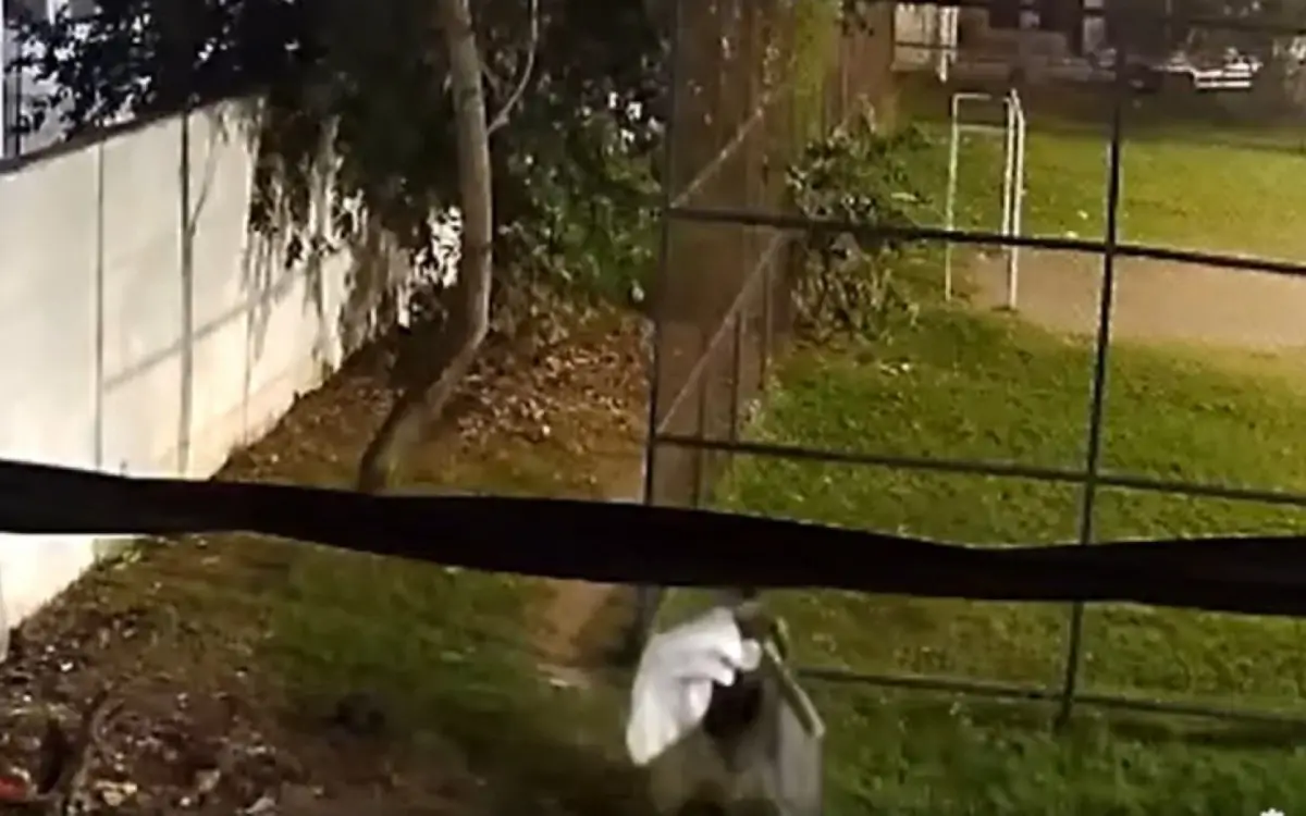 homem furta escola em Bangu