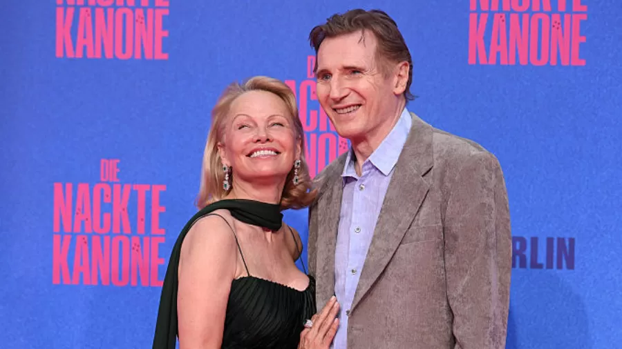 Liam Neeson e Pamela Anderson estão namorando