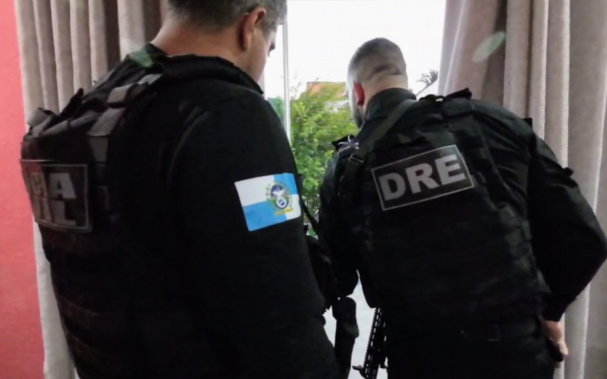 Milicianos recrutados pelo Comando Vermelho