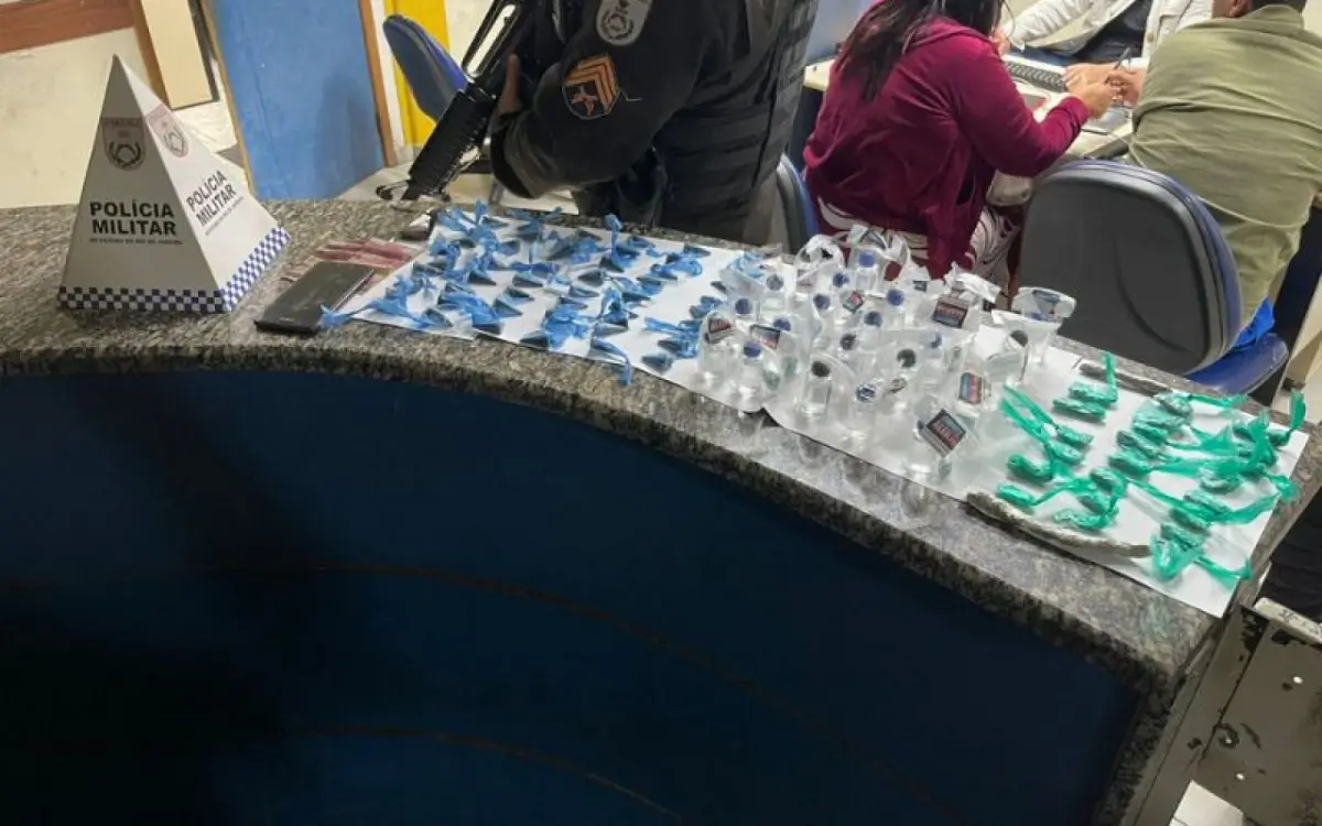 Material apreendido pela Polícia Militar durante ação em Cantagalo