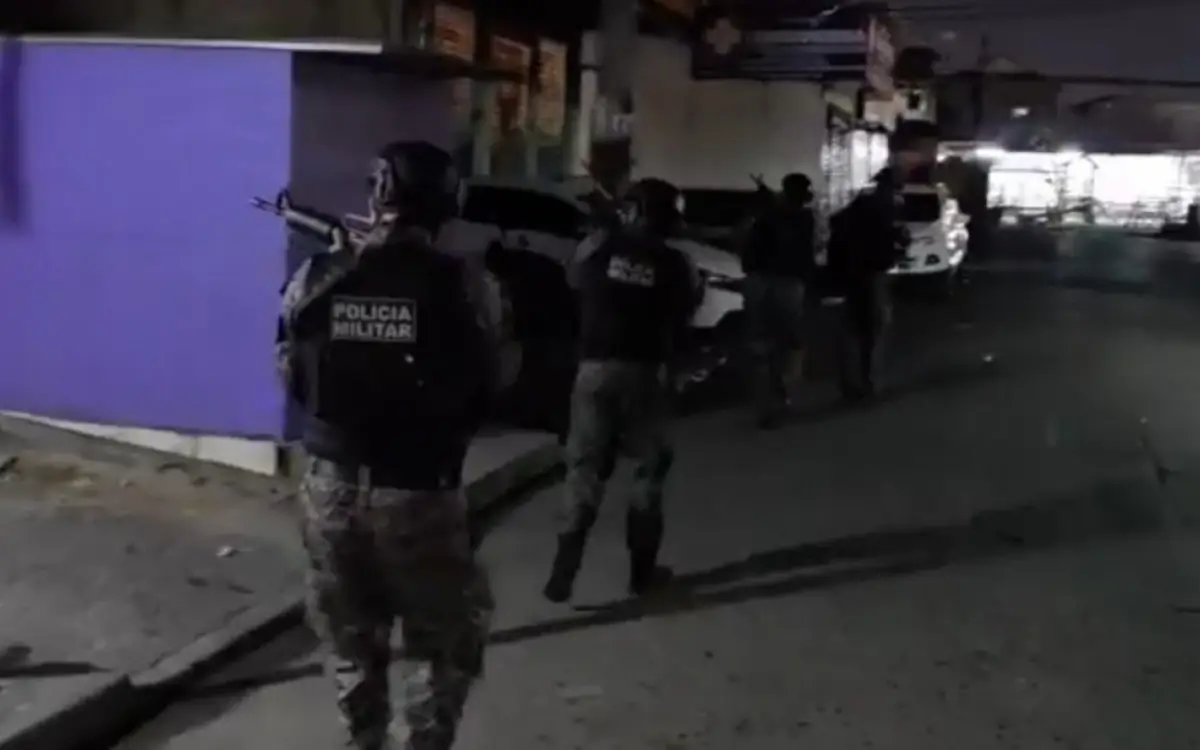 operação na comunidade da Serrinha