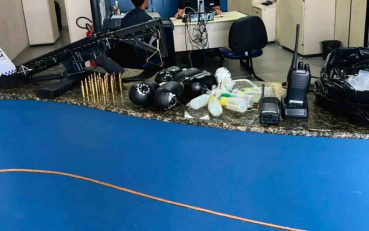 P2 apreende fuzil Sapinhatuba 1