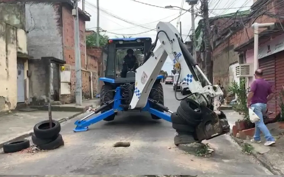 Remoção de barricadas no Chapadão