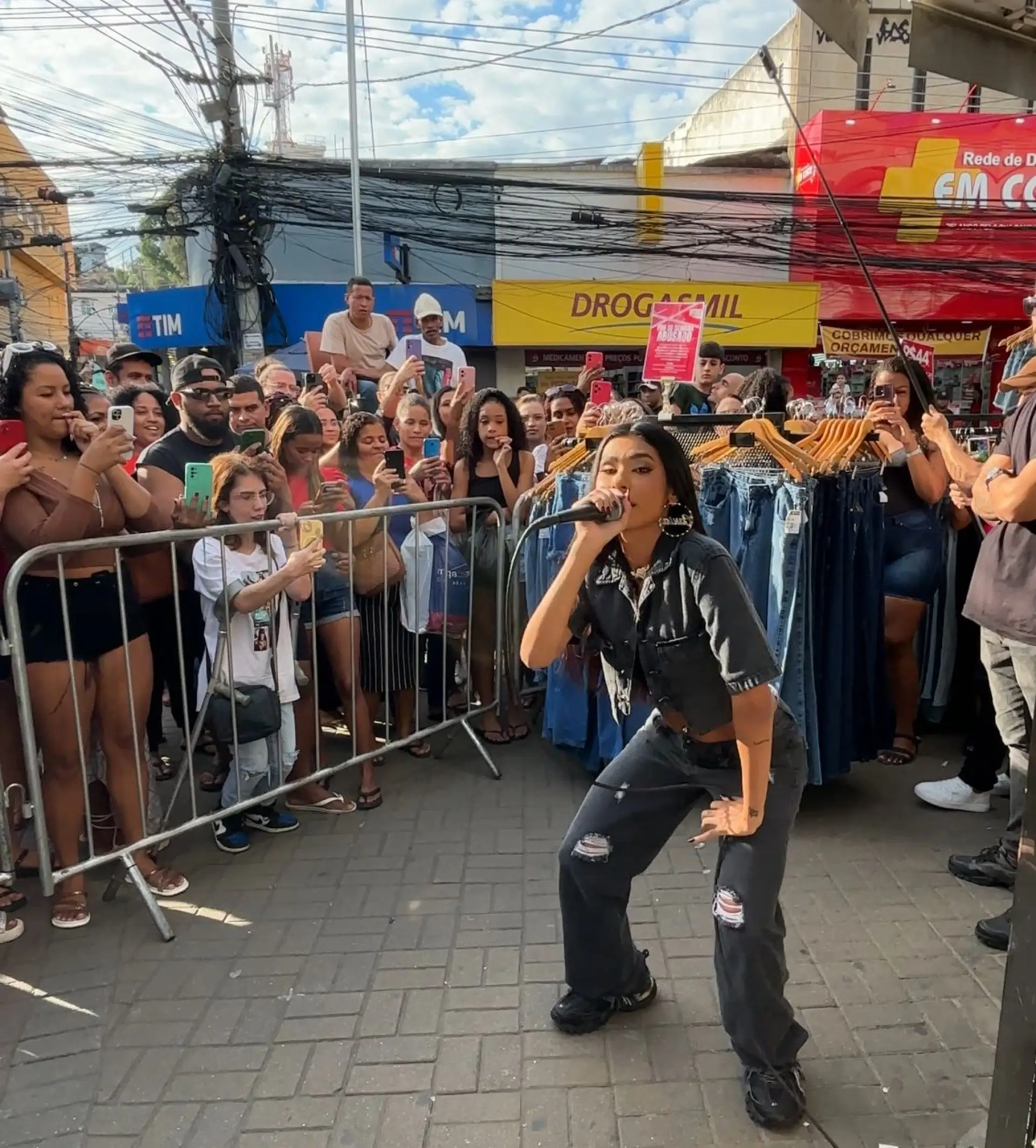 Pocah celebra Dia Nacional do Funk