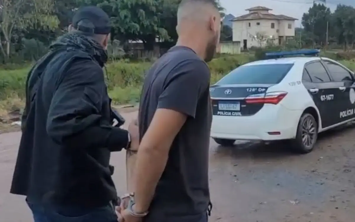 foragido por roubo de carros