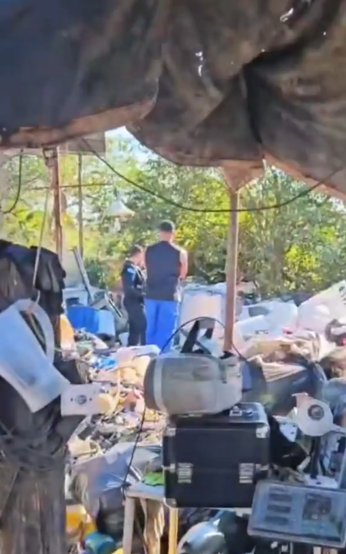 ferro-velho com materiais furtados em Duque de Caxias