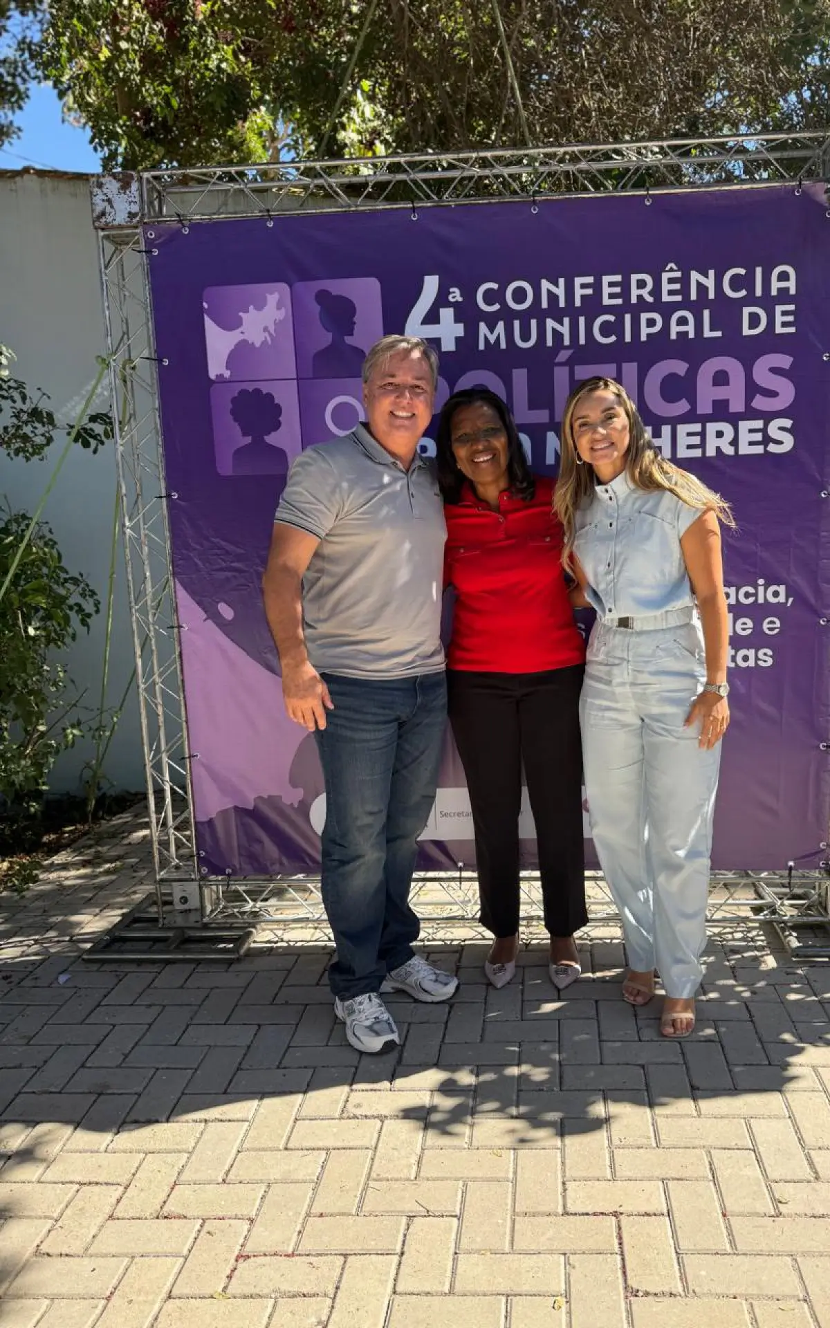 Rosângela Gomes participa de conferência sobre direitos das mulheres em Búzios