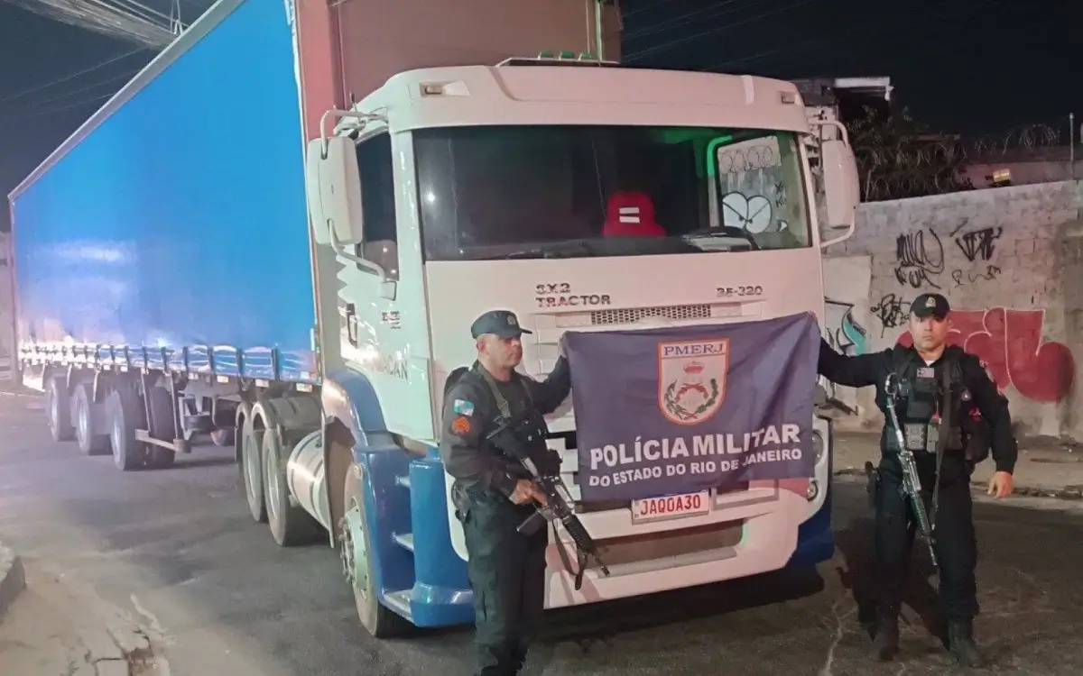 Roubo de carga é frustrado pela PM em São Cristóvão