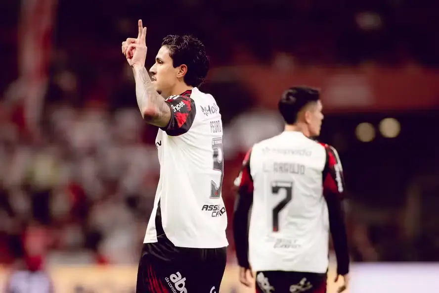 Flamengo vence Internacional