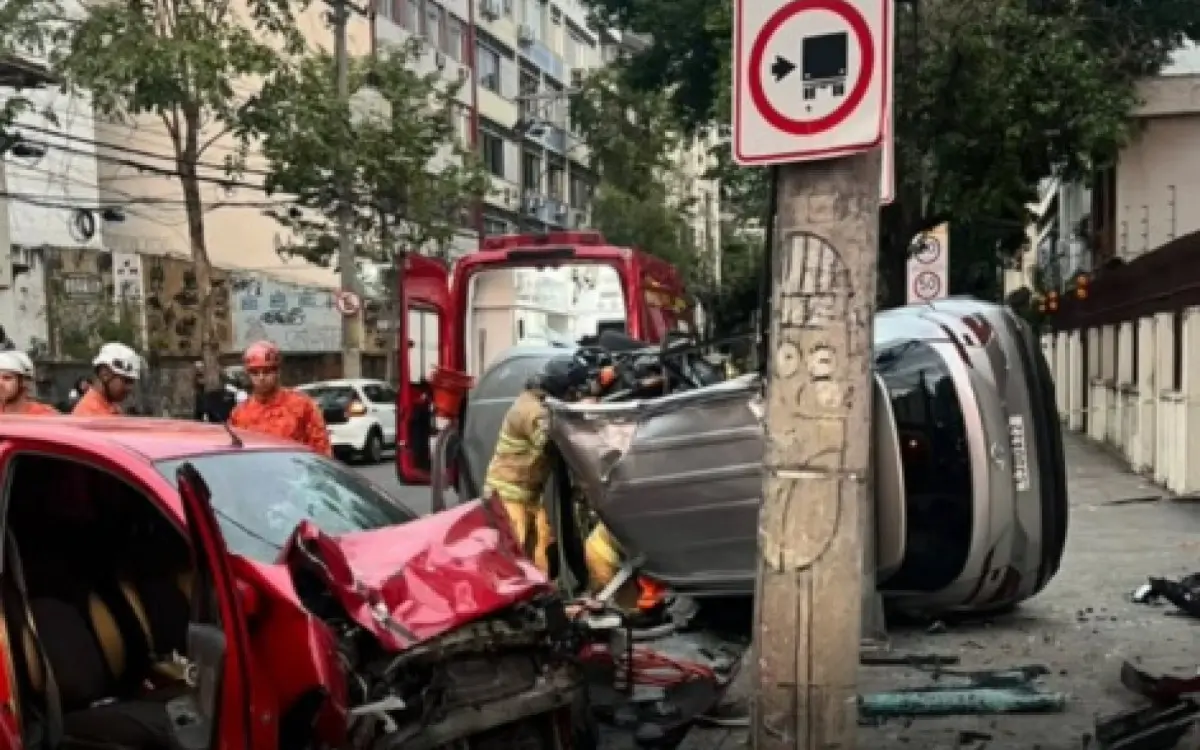 Acidente grave na Tijuca mata idosa e fere quatro pessoas
