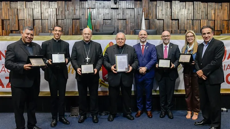 Alerj presta homenagem à Arquidiocese