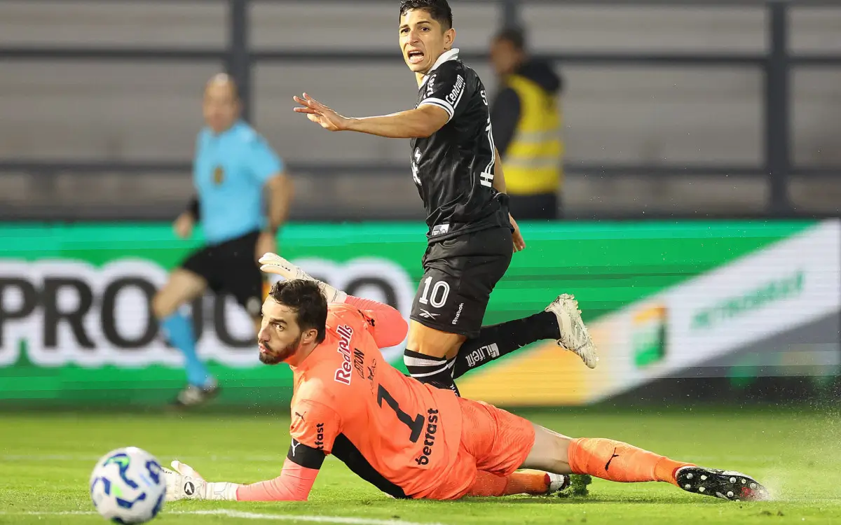 Botafogo elimina Bragantino