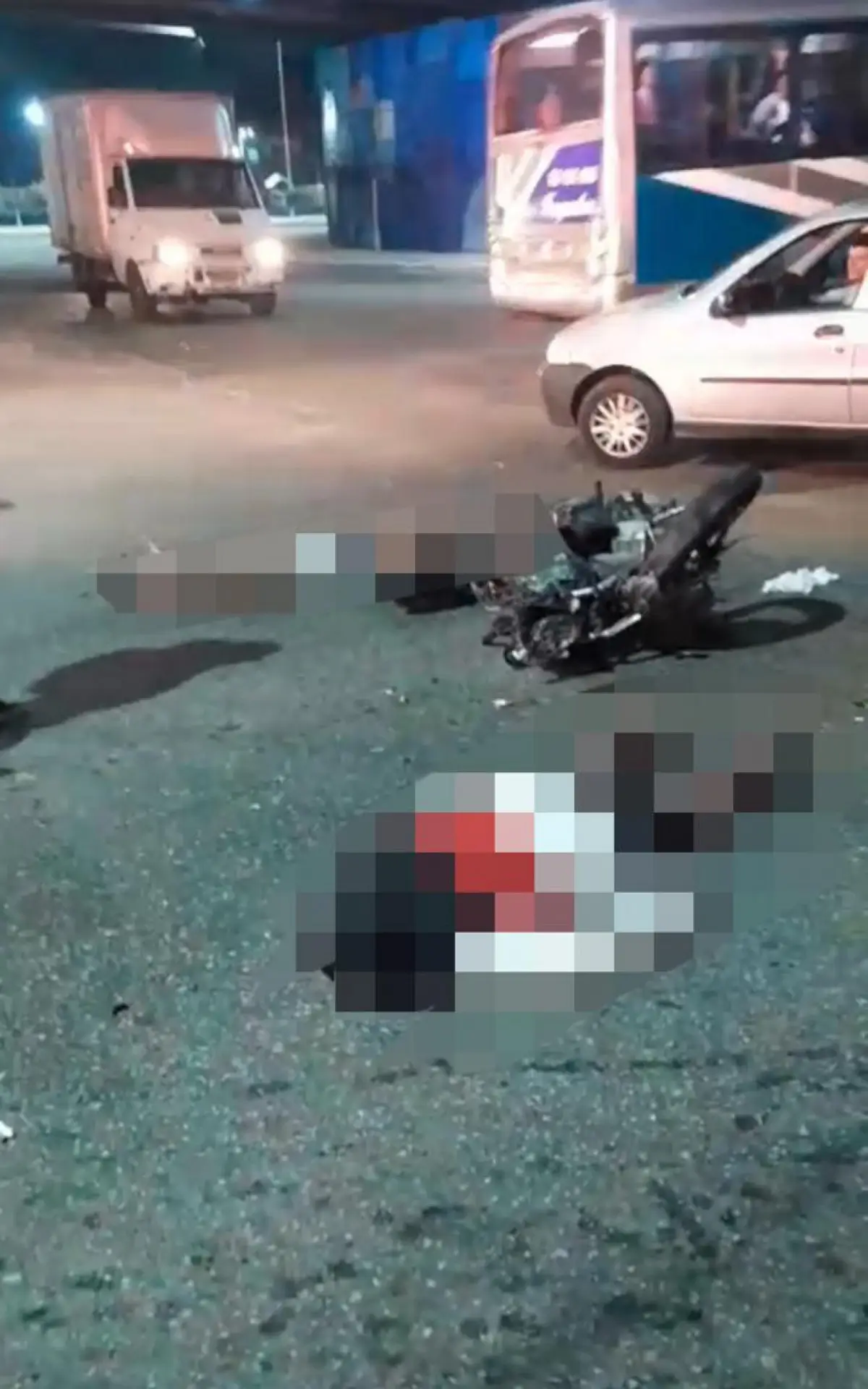 Duas pessoas ficam feridas após perseguição policial na RJ-104 em São Gonçalo