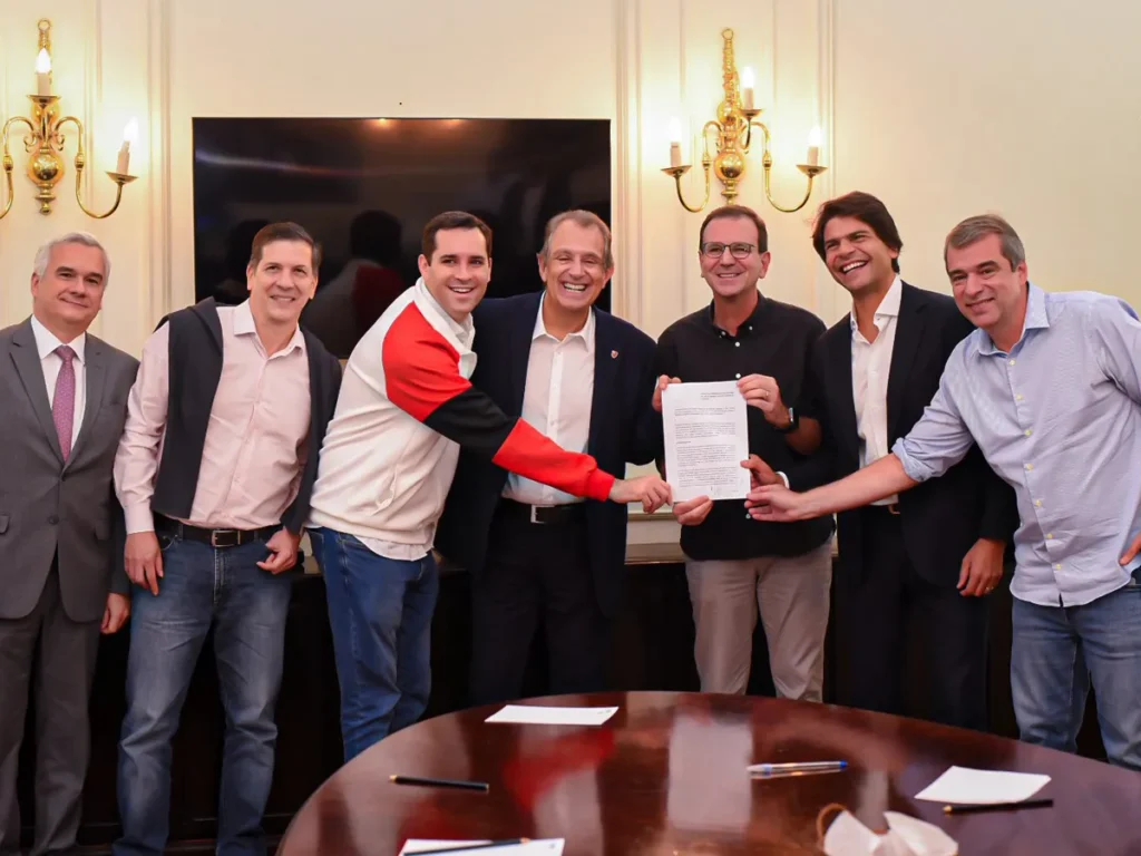 Flamengo assina termo de compromisso com a Prefeitura do Rio
