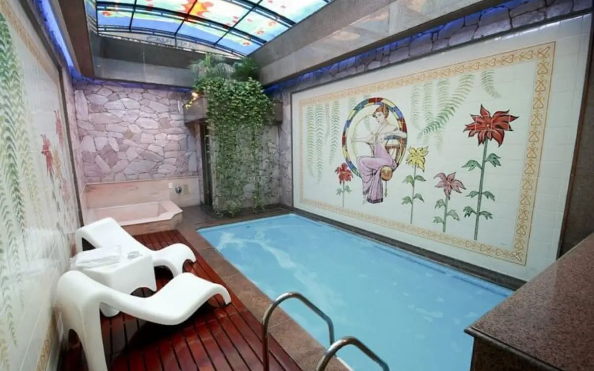 Mulher é encontrada morta em suíte com piscina de motel em São Paulo