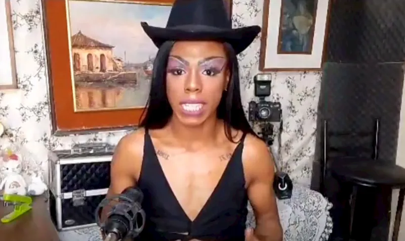 Passista trans Amanda de Souza Soares