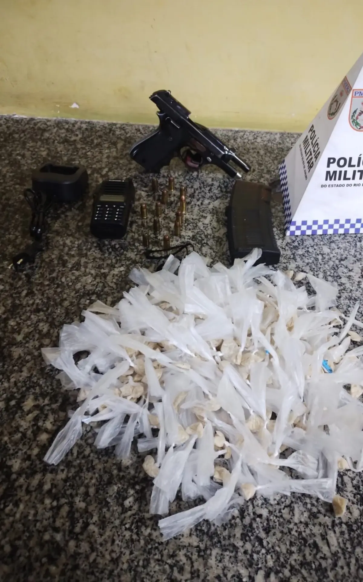 drogas e armas